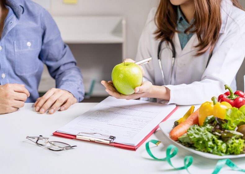 Avant de commencer à perdre du poids, vous devriez consulter un nutritionniste. 