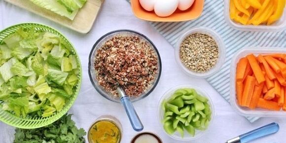 Une bonne nutrition pour la pancréatite.